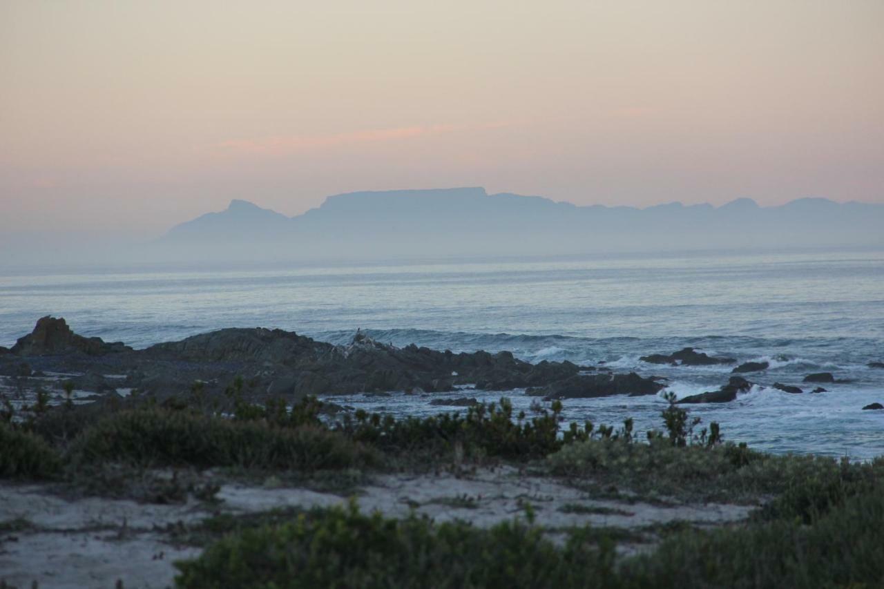 Pearl Bay Beach Home Yzerfontein Exterior photo