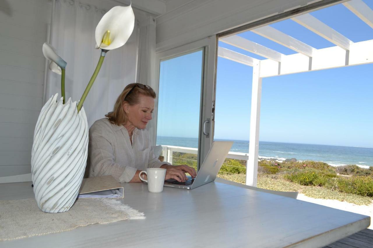 Pearl Bay Beach Home Yzerfontein Exterior photo